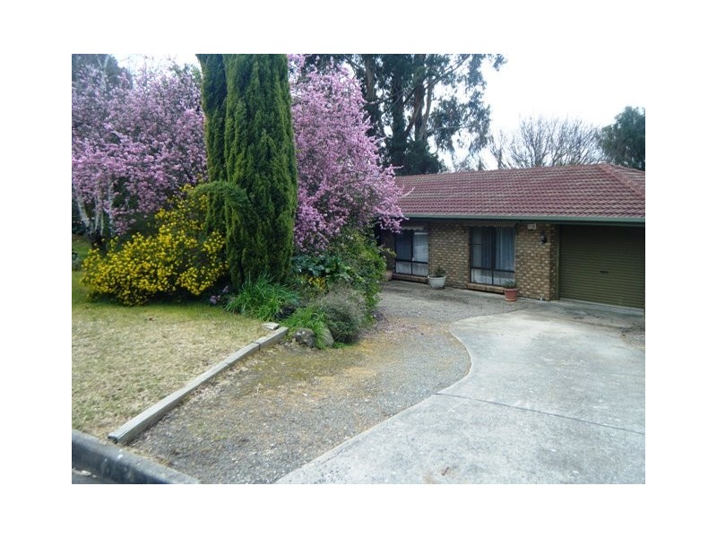 10 BOUCAUT COURT, Mount Barker SA 5251