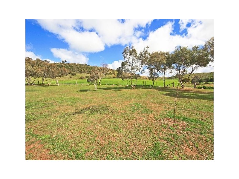 29 Young Road, Kanmantoo SA 5252