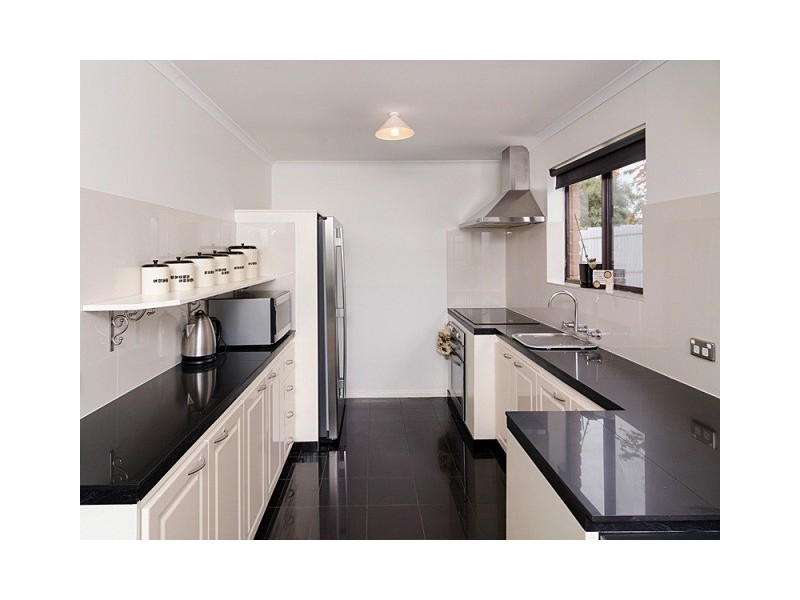 22 Thiele Avenue, Mount Barker SA 5251