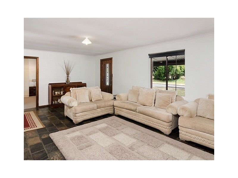 22 Thiele Avenue, Mount Barker SA 5251