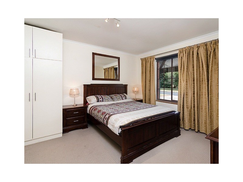 22 Thiele Avenue, Mount Barker SA 5251