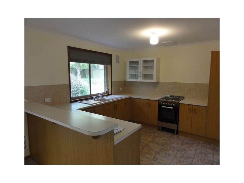 4 Pike Street, Oakbank SA 5243