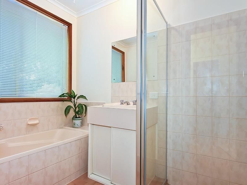 4 Pike Street, Oakbank SA 5243