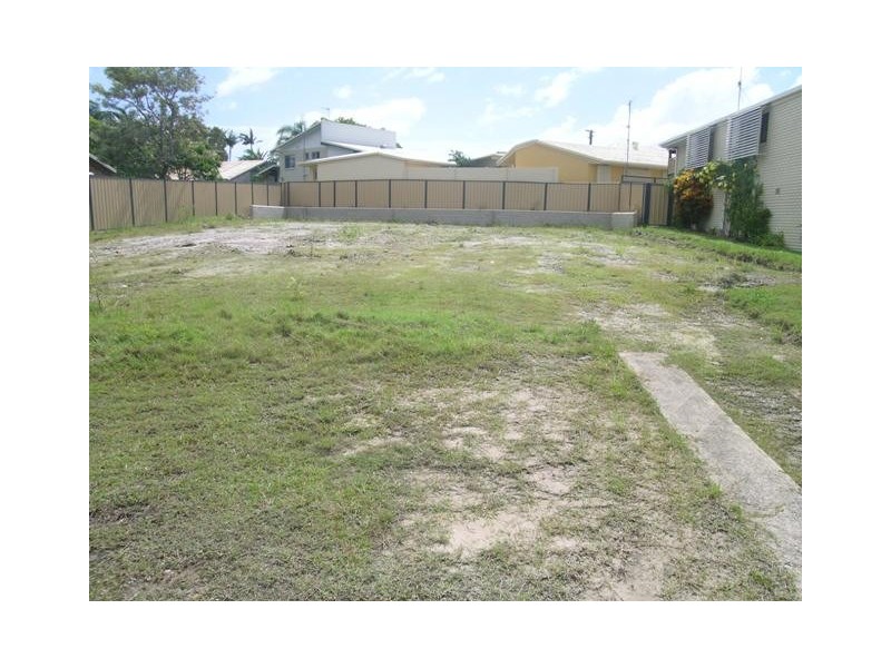 28 Moondarra Crescent, Mooloolaba QLD 4557