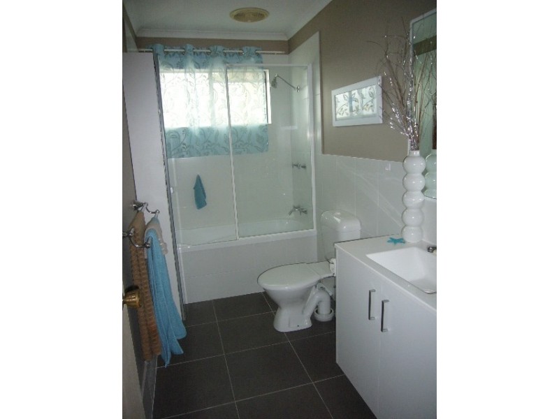 2/36 Goonawarra Drive, Mooloolaba QLD 4557