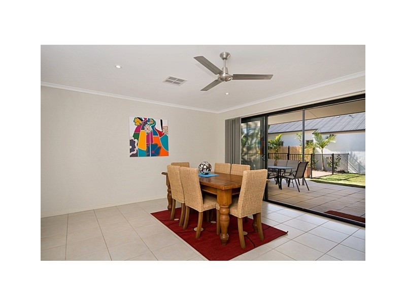 3 Flores Street, Kawana Island QLD 4575