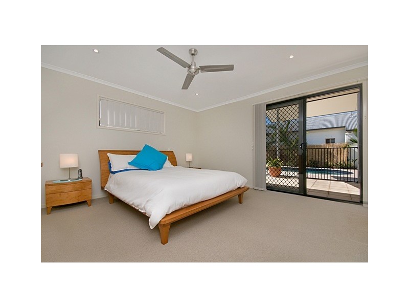 3 Flores Street, Kawana Island QLD 4575