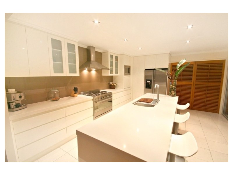 18 Lentara Crescent, Mooloolaba QLD 4557