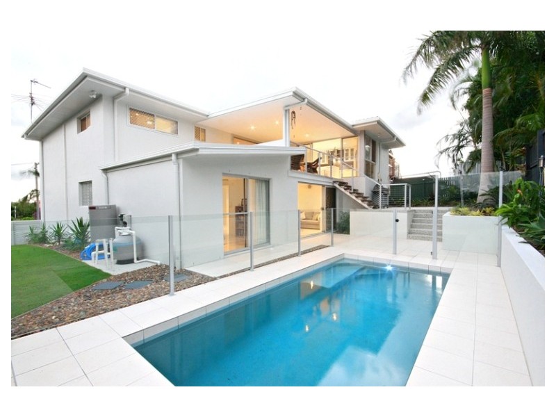 18 Lentara Crescent, Mooloolaba QLD 4557