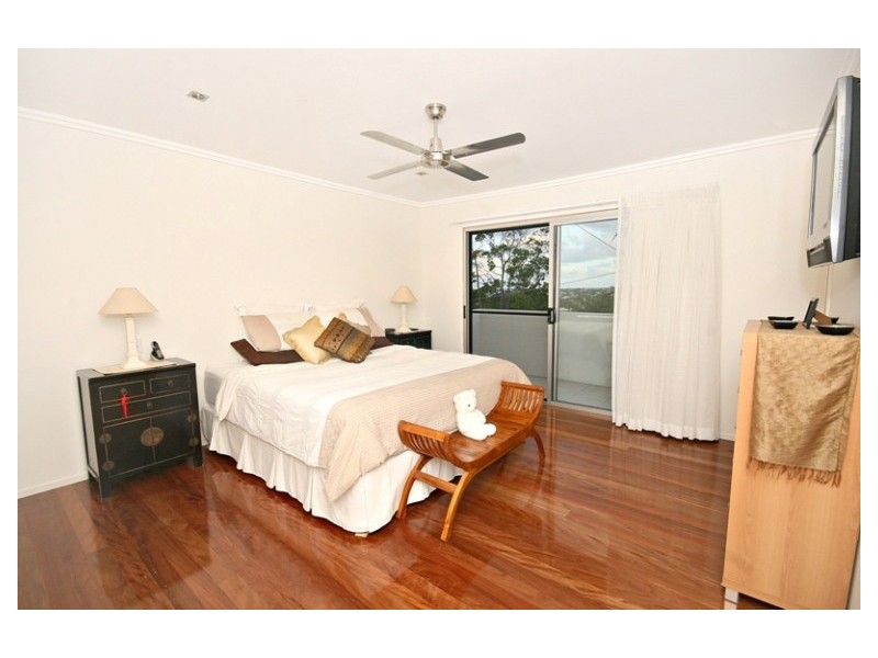 18 Lentara Crescent, Mooloolaba QLD 4557