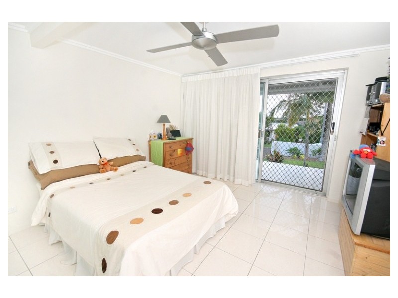 18 Lentara Crescent, Mooloolaba QLD 4557