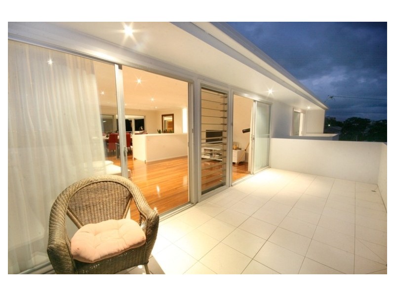 18 Lentara Crescent, Mooloolaba QLD 4557