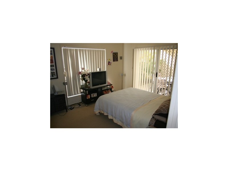 10 Irving Place, Sippy Downs QLD 4556