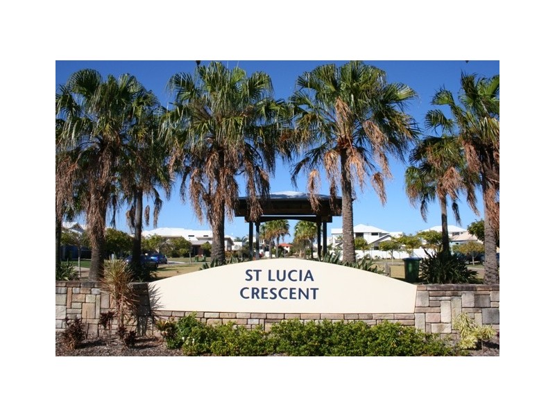 2 St Lucia Crescent, Kawana Island QLD 4575