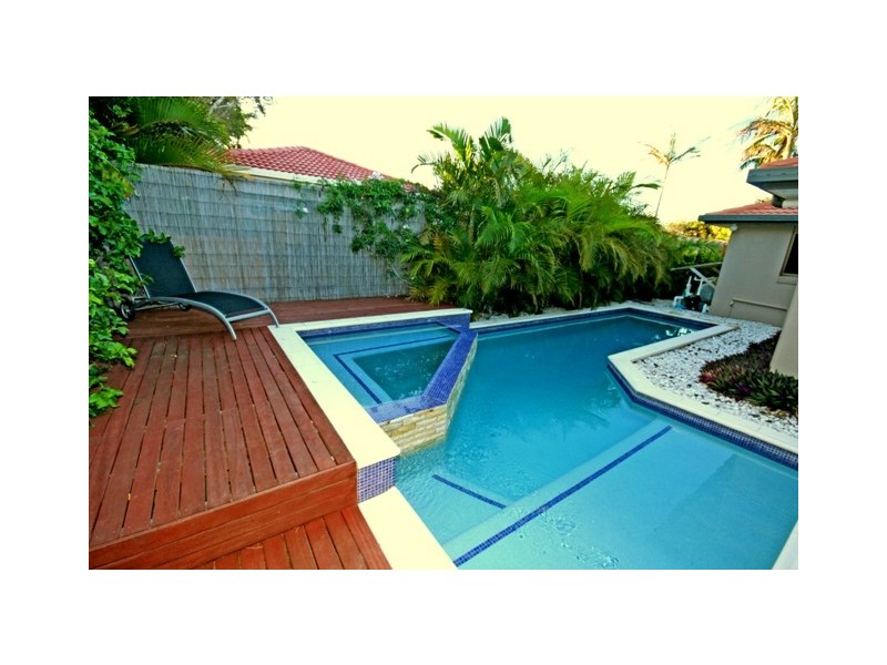 10 Mallawa Street, Buddina QLD 4575