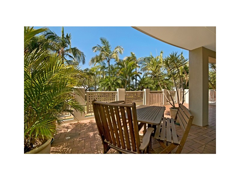 2/42-56 River Esplanade, Mooloolaba QLD 4557