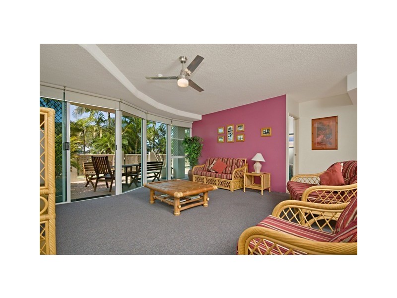 2/42-56 River Esplanade, Mooloolaba QLD 4557