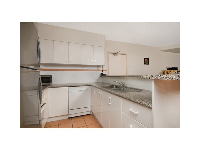 2/42-56 River Esplanade, Mooloolaba QLD 4557