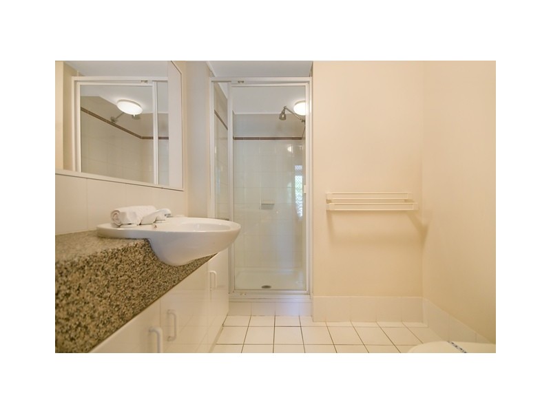 2/42-56 River Esplanade, Mooloolaba QLD 4557