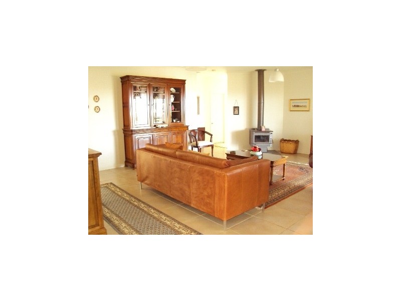 163 Greenhills Drive, Blackbutt QLD 4306