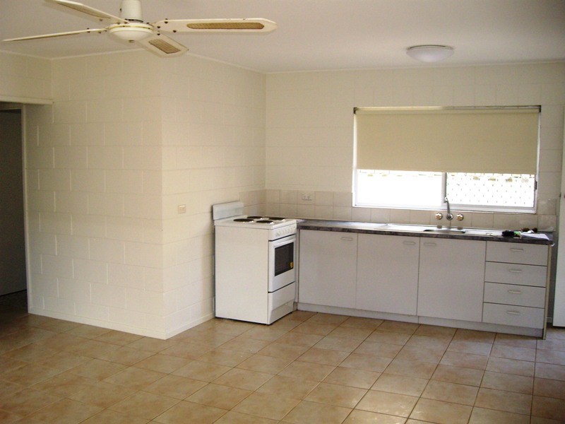 1/10 Camfield Street, Alexandra Headland QLD 4572