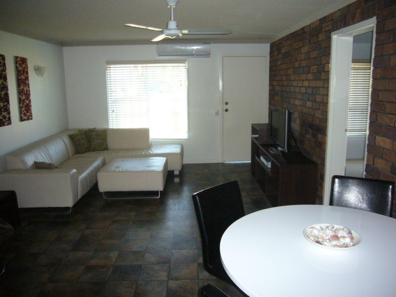 1/2 Goonawarra Drive, Mooloolaba QLD 4557