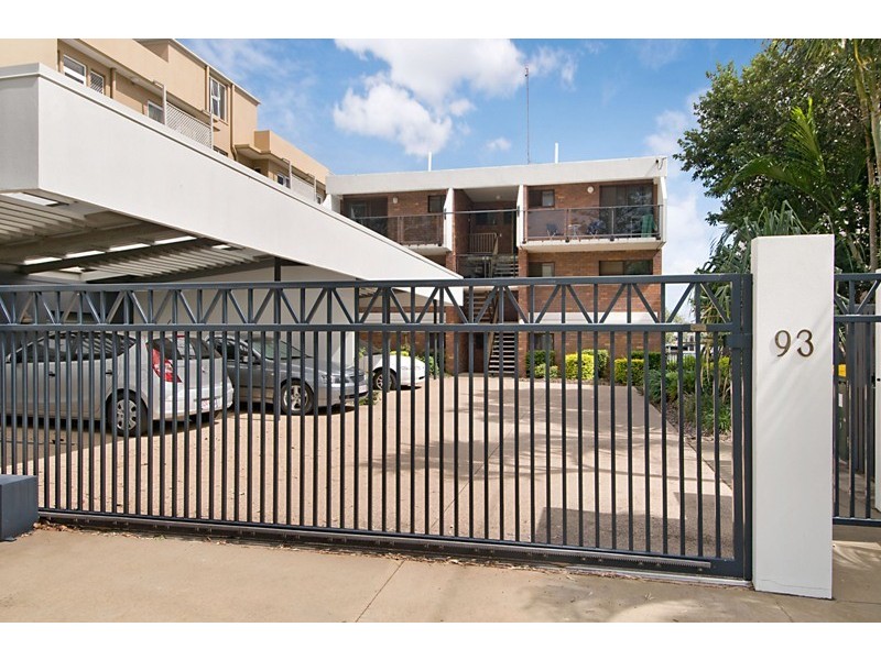 Unit 1 Maui 93 Parkyn Parade, Mooloolaba QLD 4557