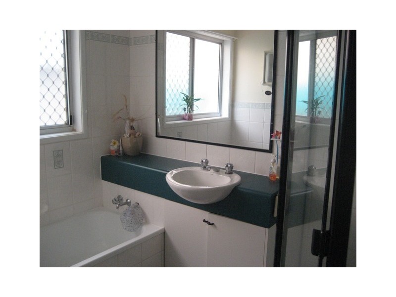 4 Coonawa Street, Buddina QLD 4575