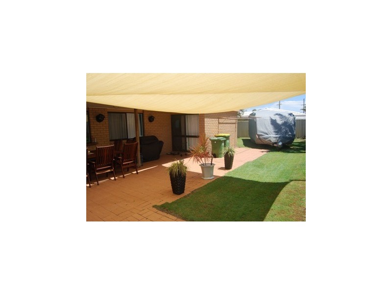 12 Undara Avenue, Buddina QLD 4575