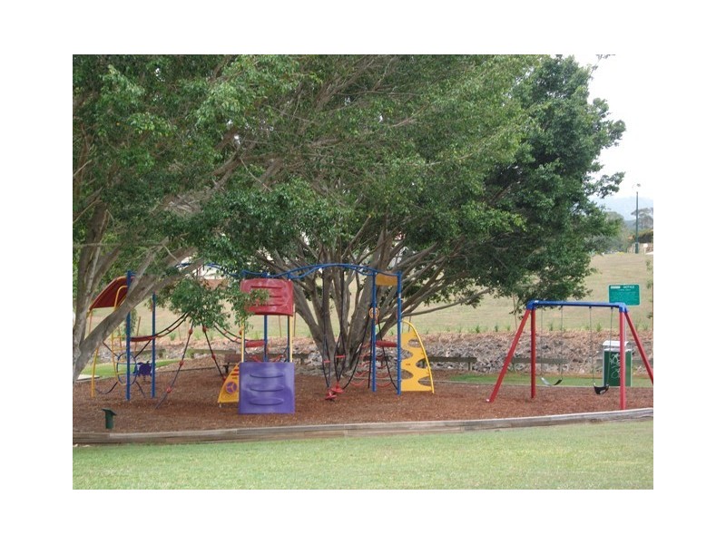 5  Kooralbyn Court, Nambour QLD 4560