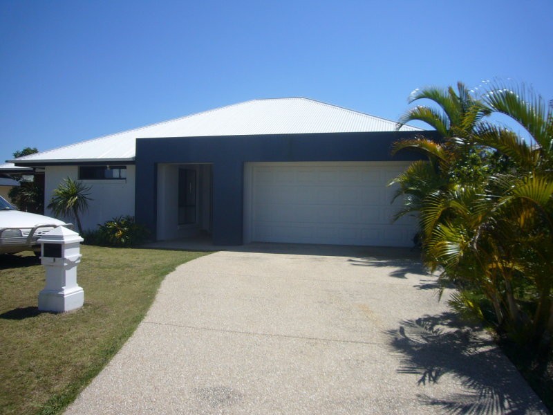 8 Lacebark Street, Meridan Plains QLD 4551