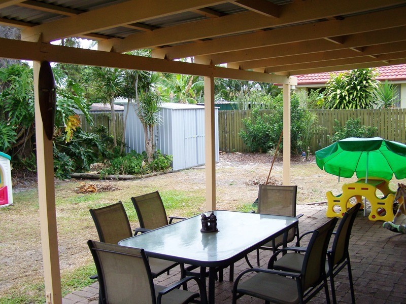 17 Mallawa Street, Buddina QLD 4575