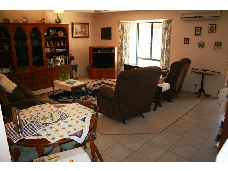 Unit 227 / 4 Melody Court, Warana QLD 4575