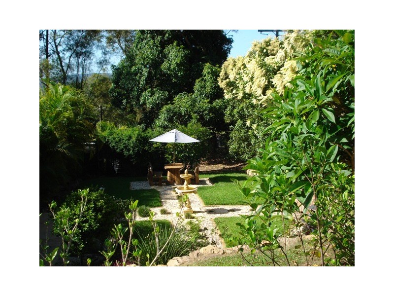 88 Rainforest Road, Chevallum QLD 4555