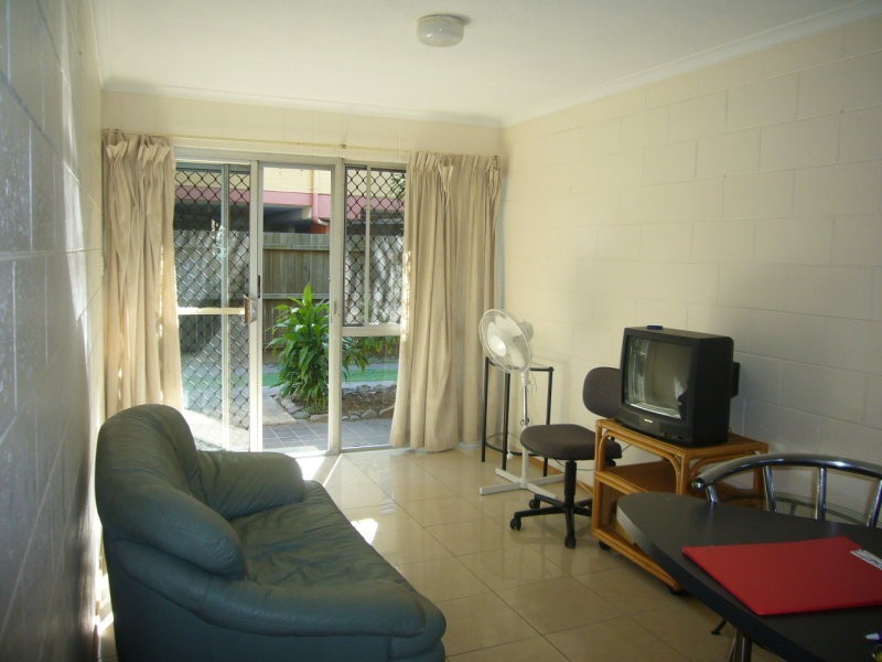 2/39 Brisbane Road, Mooloolaba QLD 4557