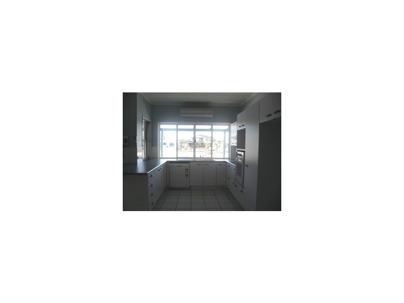 2/9 Woomba Place, Mooloolaba QLD 4557