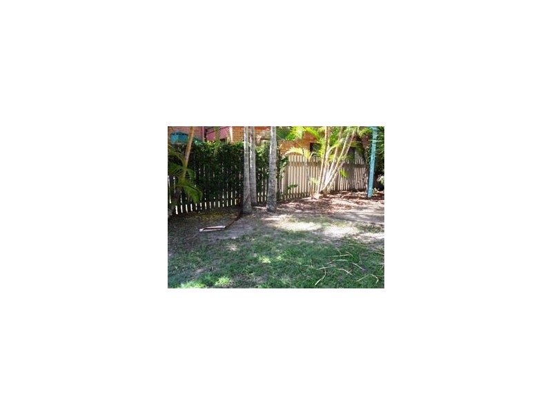 2/9 Woomba Place, Mooloolaba QLD 4557