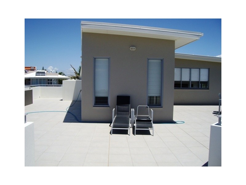 Unit 4 ‘One on Harbour Parade, Buddina QLD 4575