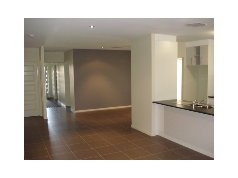 5 Bainbridge Circuit, Sippy Downs QLD 4556