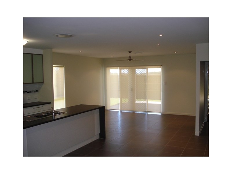 5 Bainbridge Circuit, Sippy Downs QLD 4556