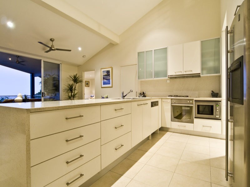 27 Dixon Road, Buderim QLD 4556