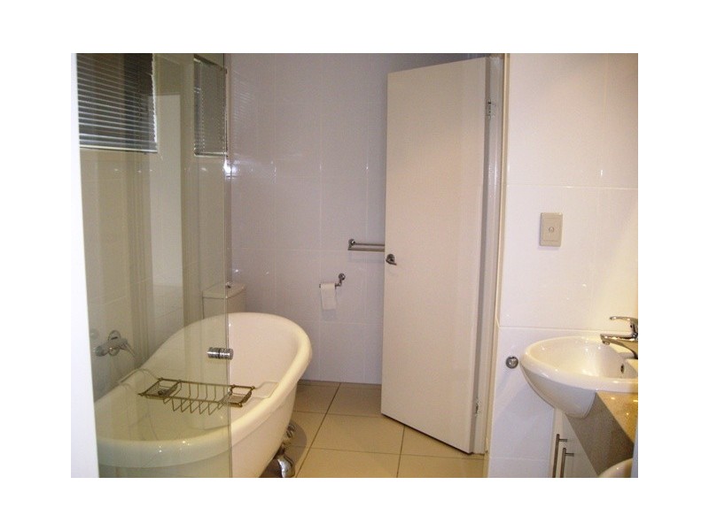 24 Oceanic Drive, Warana QLD 4575