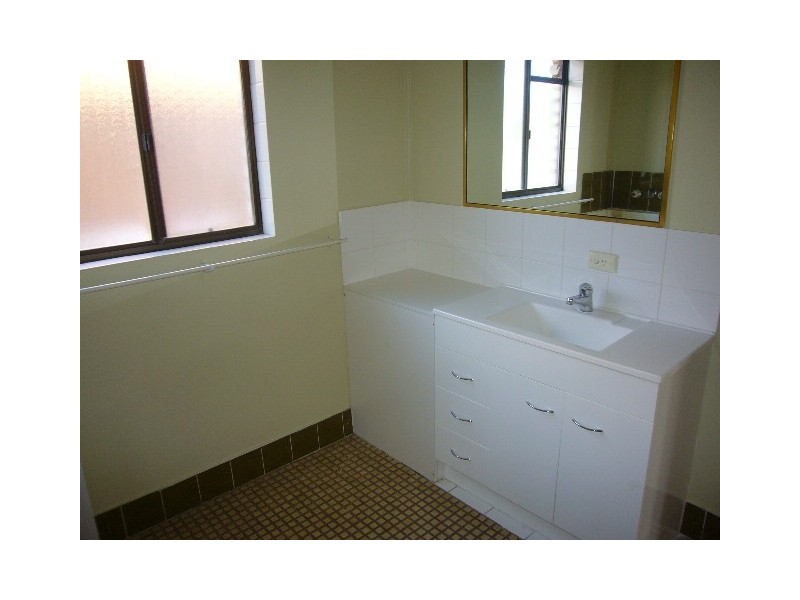 4/12 Pangarinda Place, Mooloolaba QLD 4557