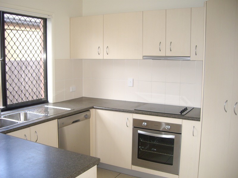 17 Irving Place, Sippy Downs QLD 4556