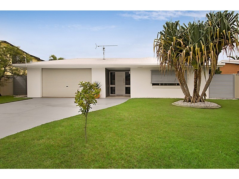 11 Pannaroo Street, Buddina QLD 4575