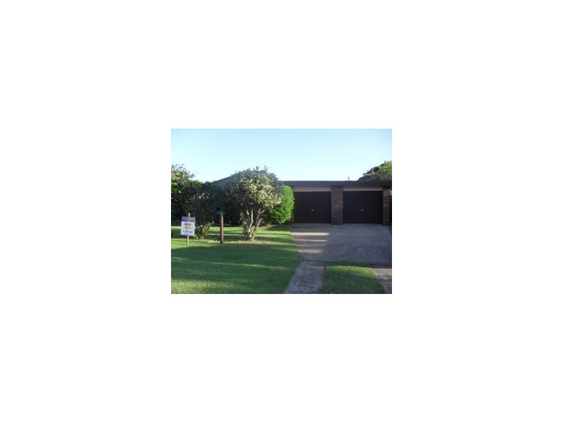 82 Lapoinya Crescent, Warana QLD 4575