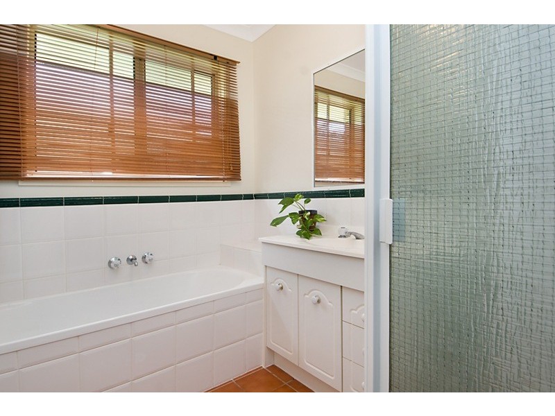 7 Avondale Place, Little Mountain QLD 4551