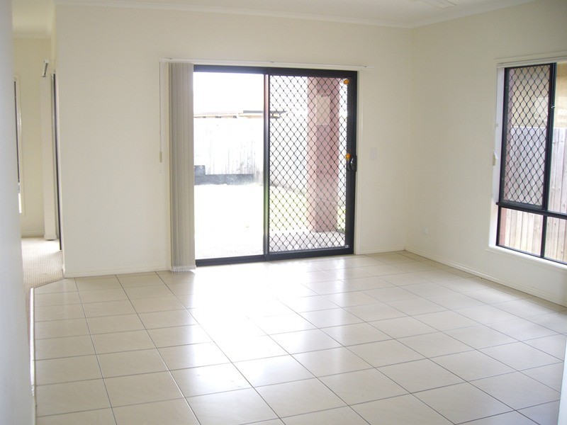 17 Irving Place, Sippy Downs QLD 4556
