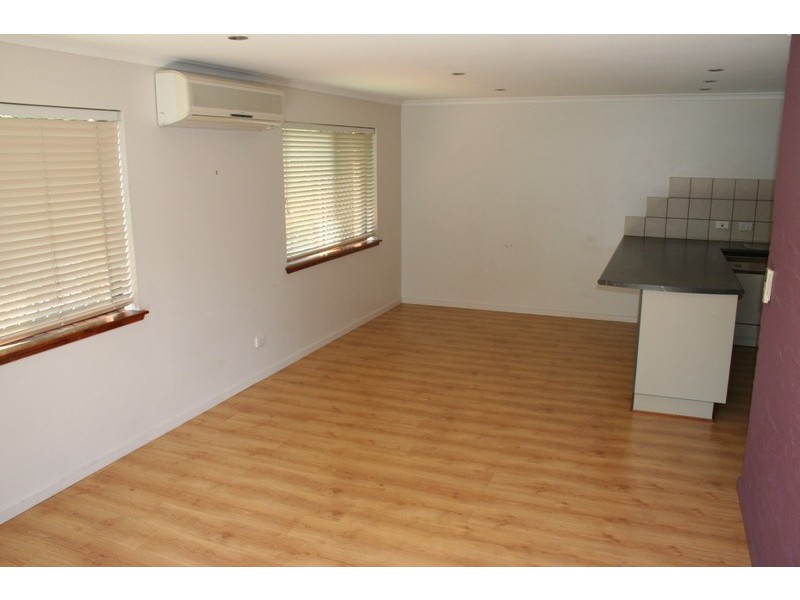 Unit 2 Balmoral, 18 William Street, Alexandra Headland QLD 4572