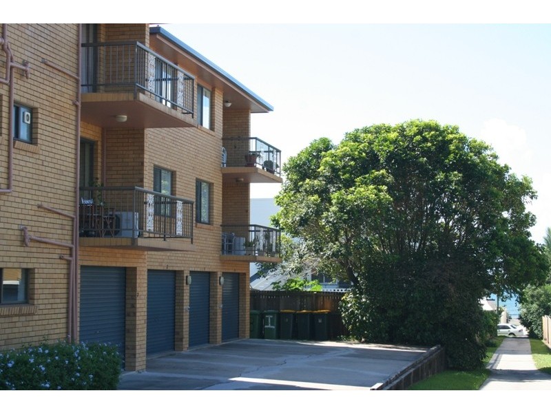 Unit 2 Balmoral, 18 William Street, Alexandra Headland QLD 4572